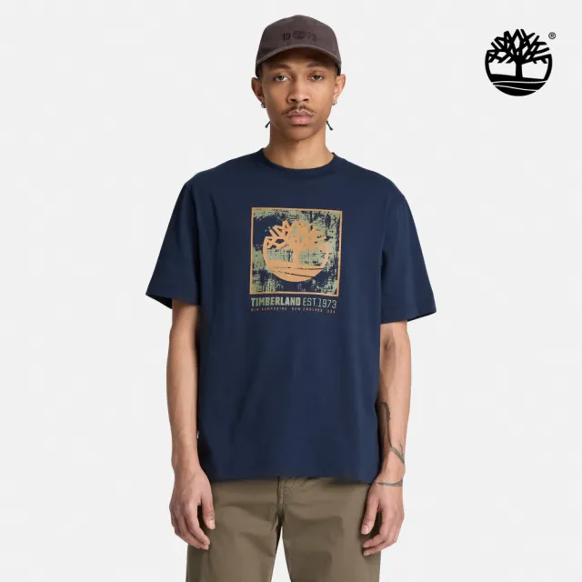 【Timberland】男款深寶石藍方形LOGO圖案短袖T恤(A2D8W433)
