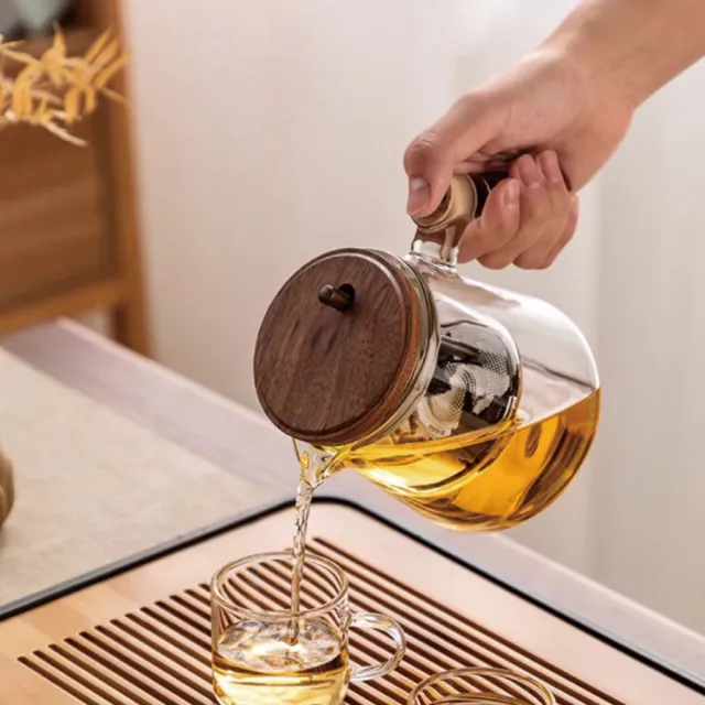 【APEX】胡桃木高硼矽玻璃飄逸壺900ML  一鍵茶水分離(一鍵出水 一鍵茶水分離 一鍵過濾 茶水分離 泡茶壺)