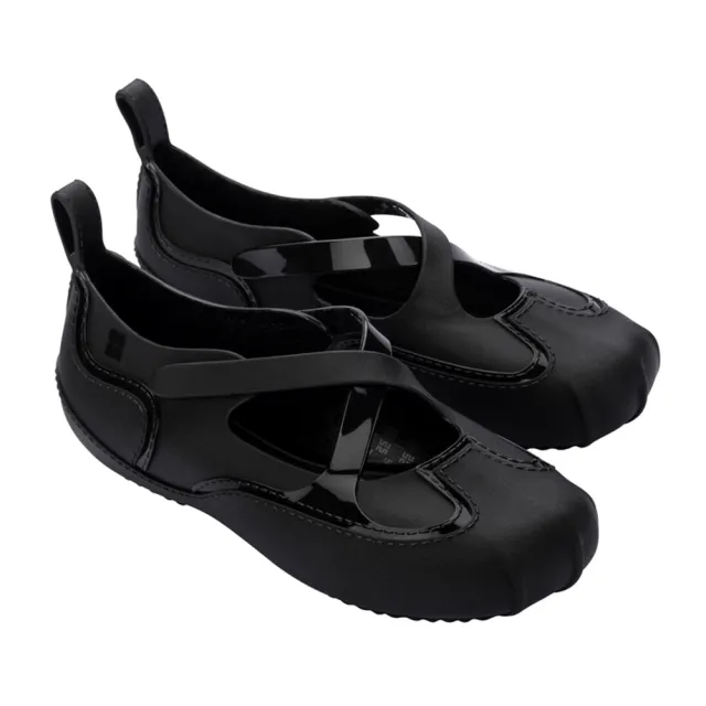 【Melissa】交叉綁帶運動休閒瑪莉珍鞋(黑色)