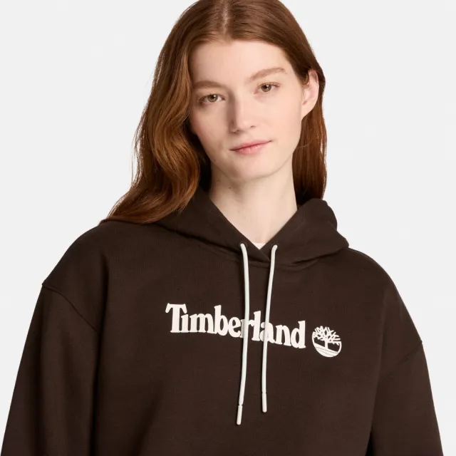 【Timberland】女款深棕色寬版LOGO連帽上衣(0YHCBC35)
