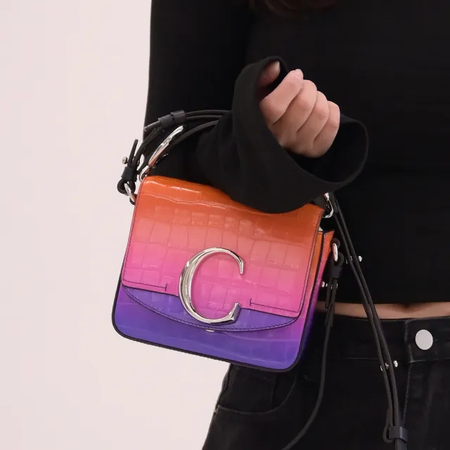 【Chloe’ 蔻依】Mini 品牌字母C LOGO拼接手提二用小包(紫橘)