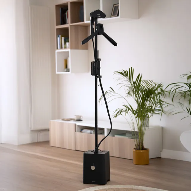 【SteamOne】新品 直立式高壓蒸氣掛燙機 燙衣機 熨燙機 SteamCube 120g超高蒸氣量/高溫殺菌 父親節禮物