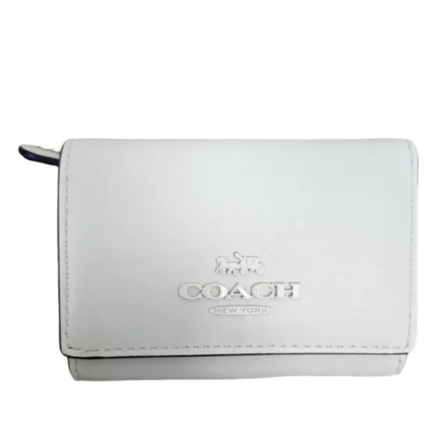 【COACH】經典立體馬車LOGO霧面皮革/荔枝紋暗釦式拉鍊三折短夾(贈原廠紙袋紙盒送禮)