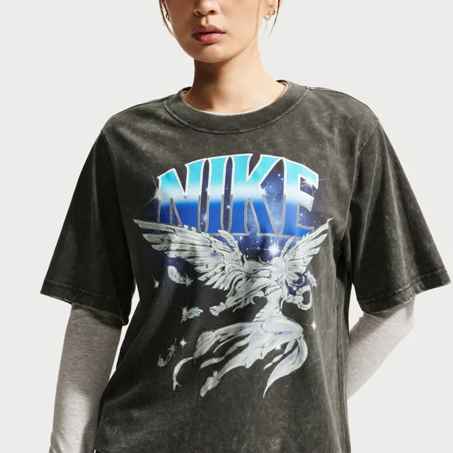 【NIKE 耐吉】As W Nsw Retro Flair Tee 女款 碳灰色 水洗 寬鬆 印花 短袖 IW1198-060