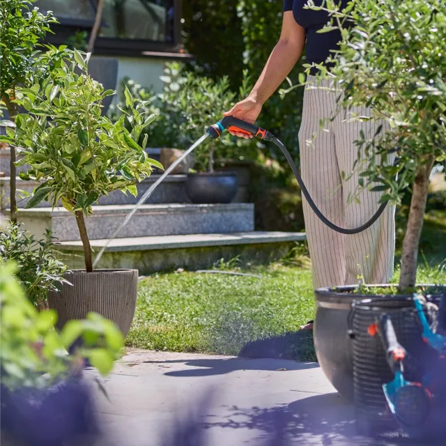 【GARDENA】經典緊湊型多功能噴槍 18375