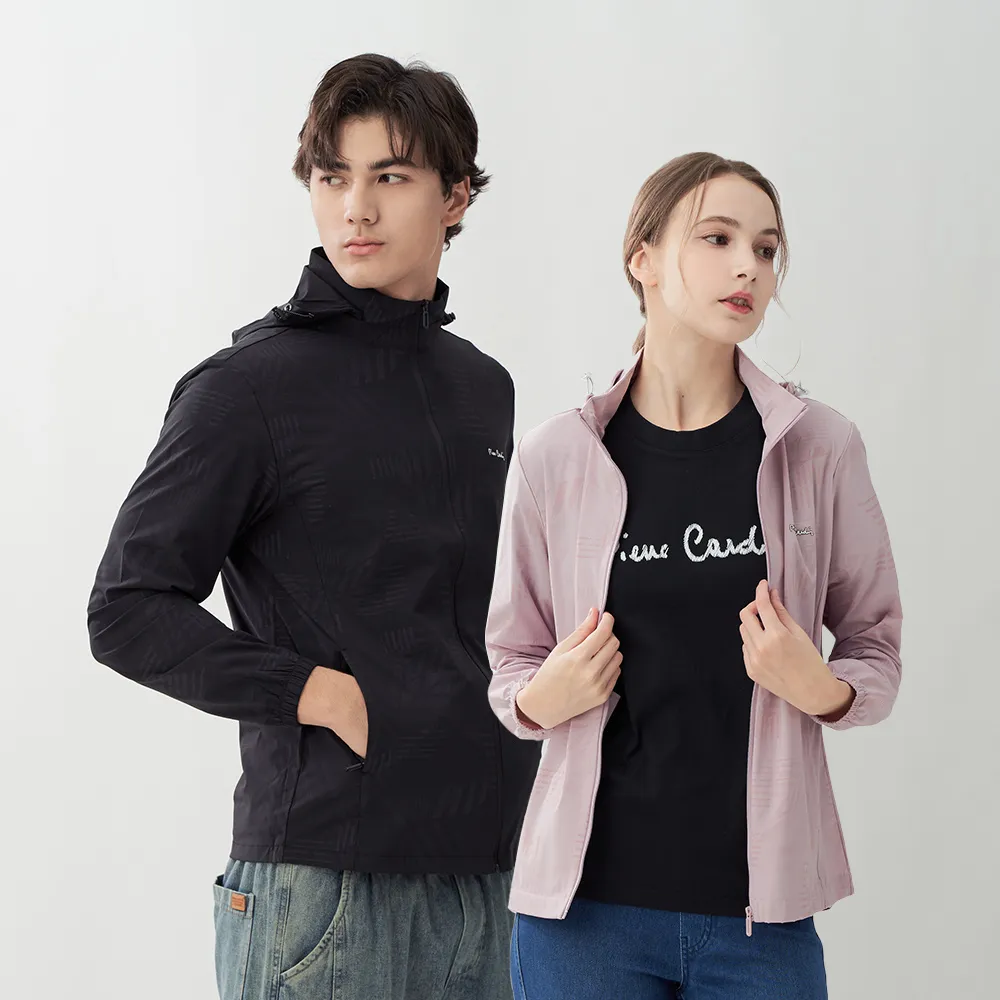 【pierre cardin 皮爾卡登】網路獨家 男女款 冰絲涼感印花抗UV機能連帽外套(可拆帽/多色 任選)