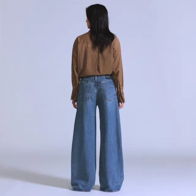 【LEVIS】BLUETAB™ 極寬鬆五口袋牛仔褲 / 萊賽爾纖維添加 女生牛仔褲 人氣新品 008X8-0001