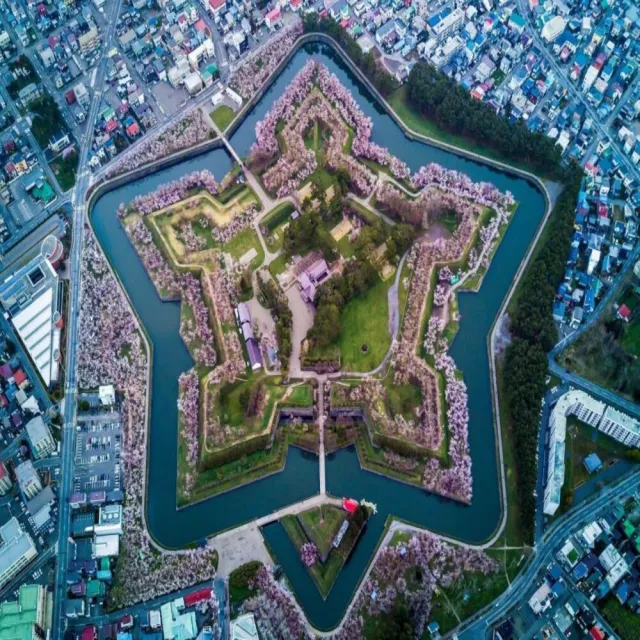 【喜鴻假期】★櫻櫻期盼北海道５日★三晚溫泉、五稜郭櫻花公園、櫻花神宮、洞爺彩燈隧道、函館夜景(單人券)