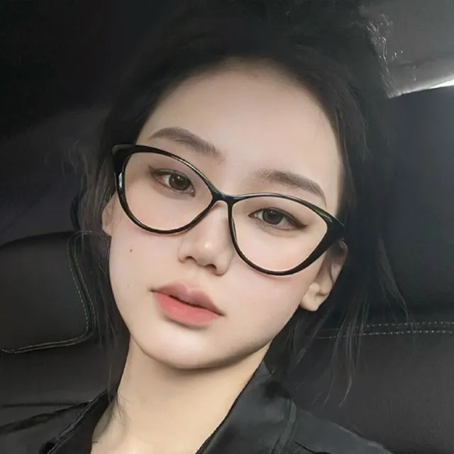 【LEESA】小臉神器\可換鏡片\黑框眼鏡\女生眼鏡\眼鏡\無度數眼鏡\貓眼眼鏡\防藍光眼鏡\辣妹眼鏡
