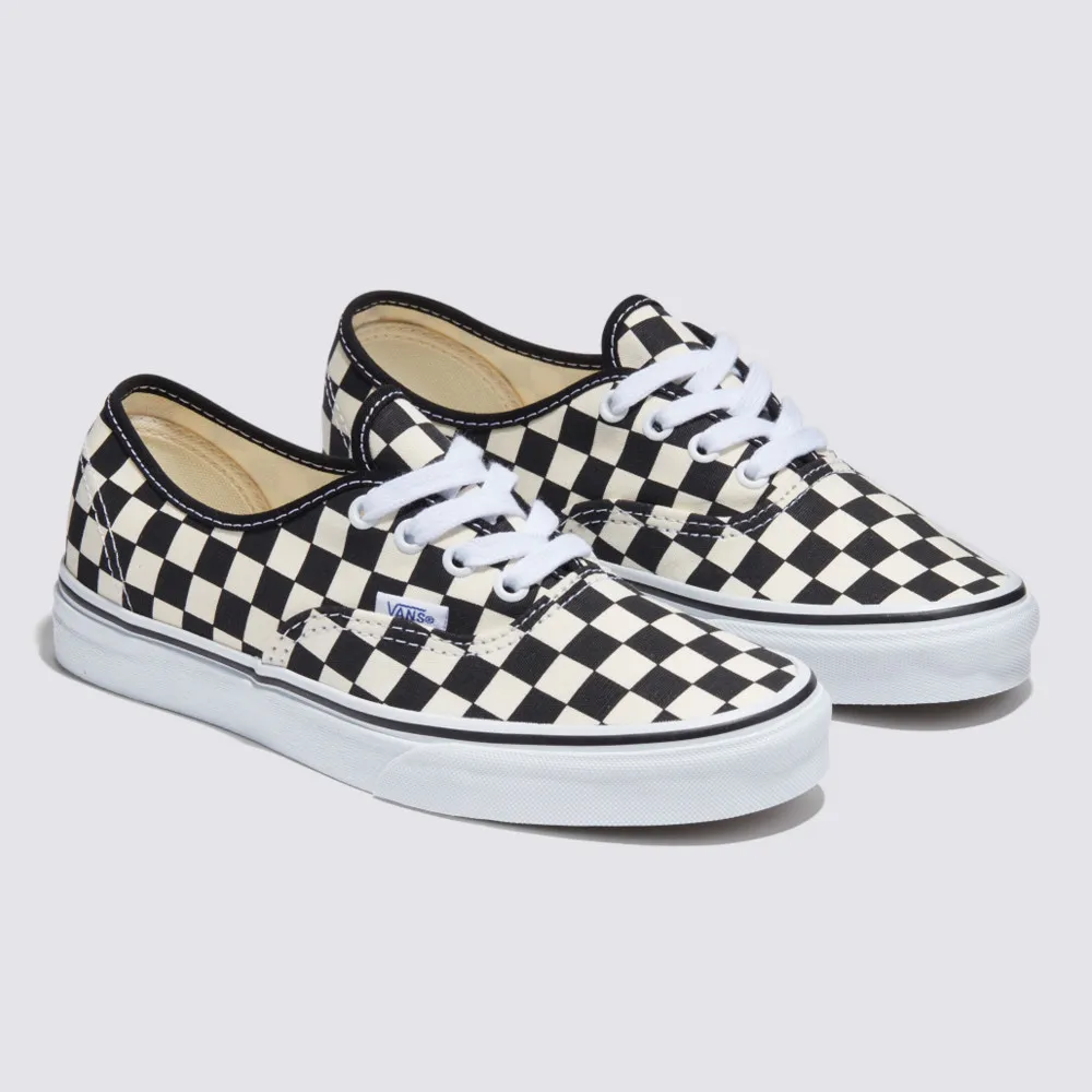 【VANS】官方旗艦 Authentic 黑白色棋盤格滑板鞋 CORTIS