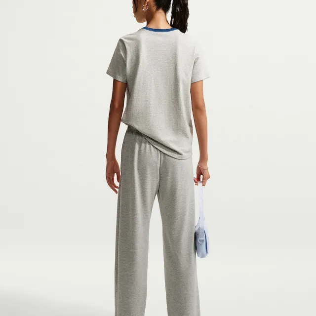 【NIKE 耐吉】短袖上衣 女 AS W NSW CLUB SS GFX TEE 運動 休閒 灰色 (IW1195050)