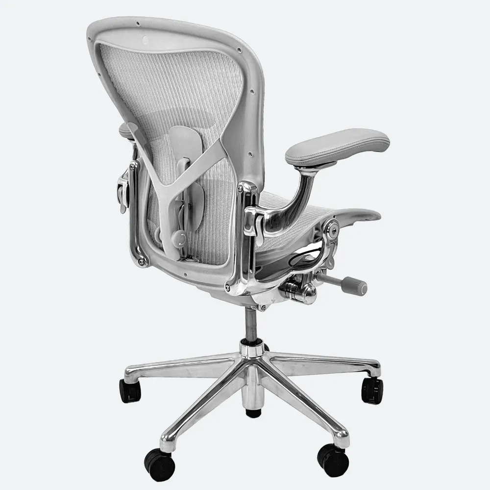 【Herman Miller】Aeron 2.0 人體工學椅 全功能 拋光金屬腳座 鋁合金材質 礦石白 DW扶手 B size(平行輸入)
