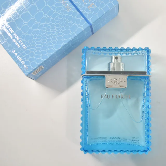 【VERSACE 凡賽斯】雲淡風輕男性淡香水 100ml(Man Eau Fraiche 專櫃公司貨)