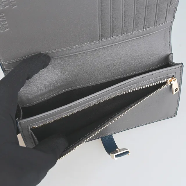 【FURLA 芙拉】FURLA精品小牛皮拱形金屬LOGO長夾(藍x灰)