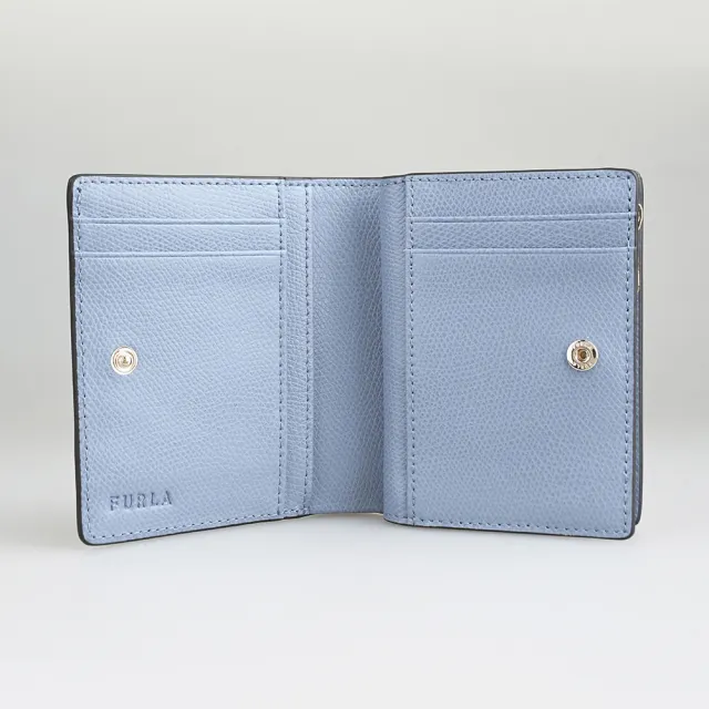 【FURLA 芙拉】FURLA 雷雕鍍金字LOGO Camelia系列小牛皮4卡按釦式零錢短夾(水晶白x灰藍)