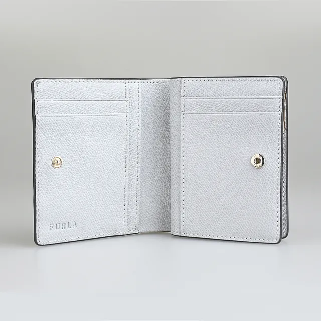 【FURLA 芙拉】FURLA 雷雕鍍金字LOGO Camelia系列小牛皮4卡按釦式零錢短夾(灰藍x水晶白)