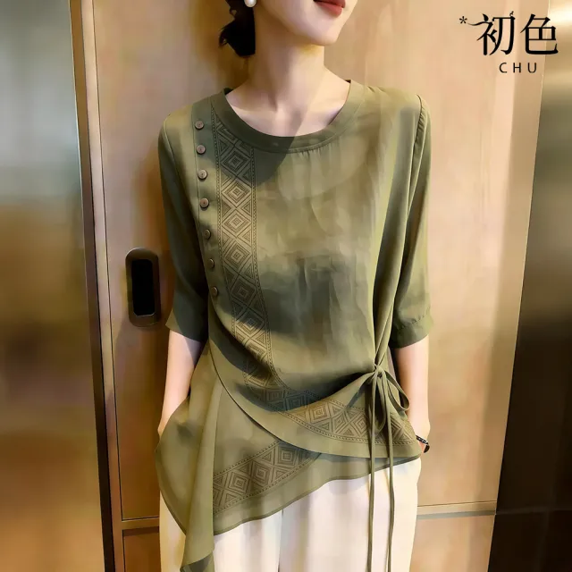 【初色】法式圖騰印花不規則下擺側腰繫帶圓領七分袖上衣女上衣-綠色-53144(M-2XL可選)