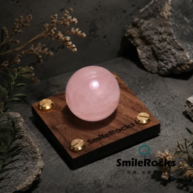 【SmileRocks 石麥】石麥水晶原礦 粉水晶球 SmilePAD 6X6cm 2000優購 No.62611260824