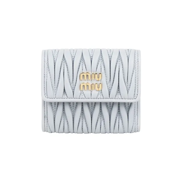 【MIU MIU】金字納帕軟皮釦式三折小短夾(珍珠灰)
