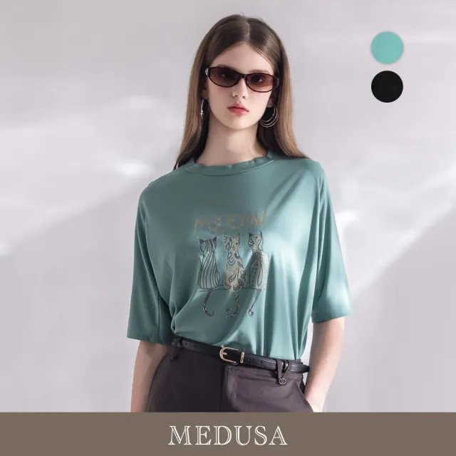 【MEDUSA 曼度莎】現貨-冰絲感嫘縈小貓切接落肩T恤 - 2色(M-XL)|短袖T恤 休閒穿搭 棉T恤
