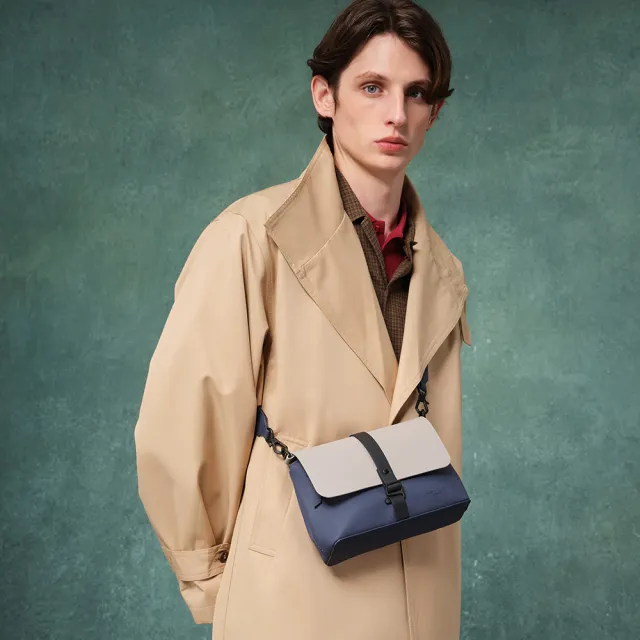 【GASTON LUGA】Splash Crossbody Bag 防水斜背包(包包 男包 包袋 小包 女包 側背包)