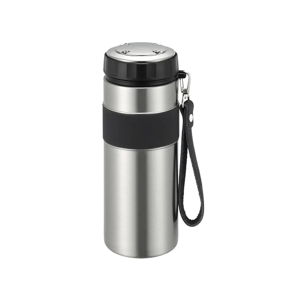 【Peacock 日本孔雀】高質感品味 316不鏽鋼 保冷保溫杯 800ML(附牛皮隨身提帶)品味黑