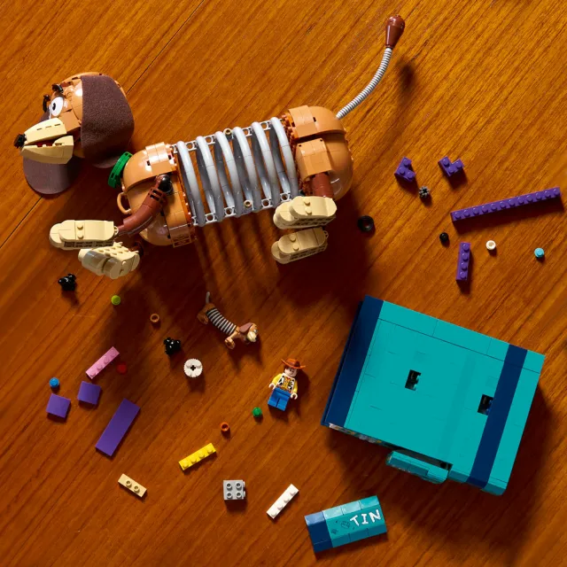 【LEGO 樂高】迪士尼系列 43301 玩具總動員彈簧狗書擋(皮克斯 公仔 胡迪 玩具積木 書擋 模型 收藏品 禮物)