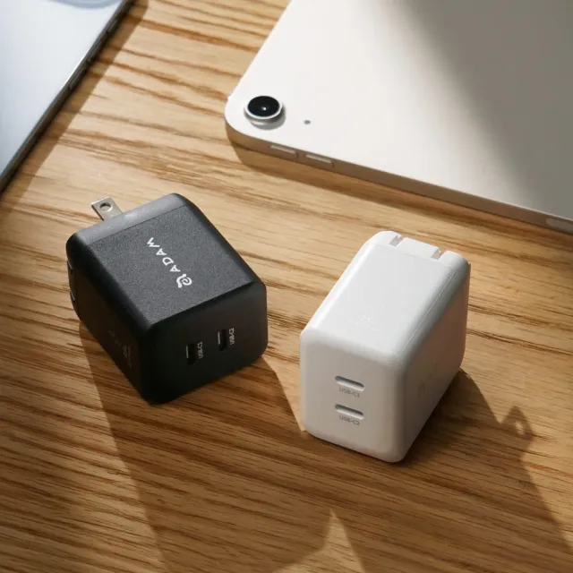 【ADAM 亞果元素】X45C+ GaN 45W 雙孔USB-C迷你快速電源供應器(三年保固)