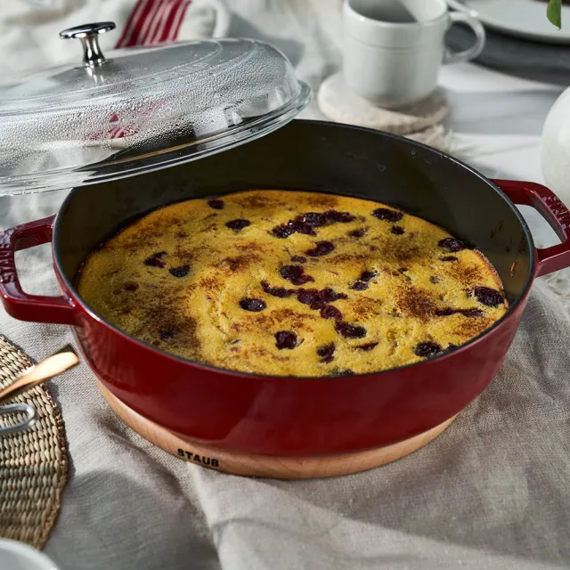 【STAUB】琺瑯鑄鐵雙耳煎鍋24cm+玻璃蓋/顏色任選(德國雙人牌集團官方直營)