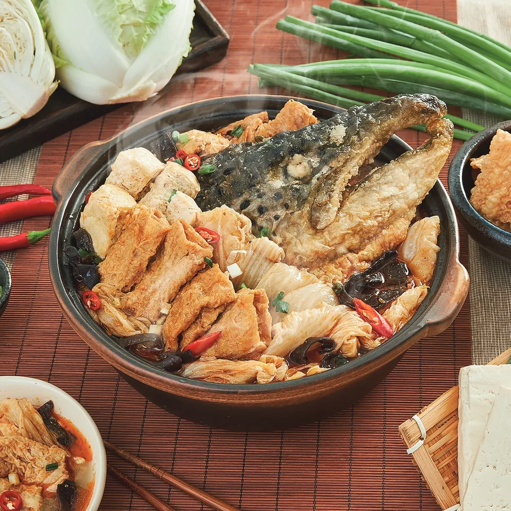 【林聰明】林聰明禮盒組_經典沙鍋菜湯底2100g+鮭魚頭300g(含運;年菜;鍋物;鍋物/火鍋/湯底/火鍋料/火鍋肉片)