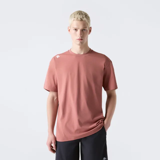 【DESCENTE】短袖上衣 男 快排 OVERFIT SHORT SLEEVE T-SHIRT 紅磚 SR321TTS74-LBRC