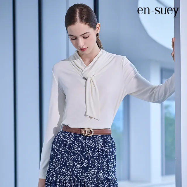 【en-suey 銀穗】EU領巾式彈性T恤上衣-女