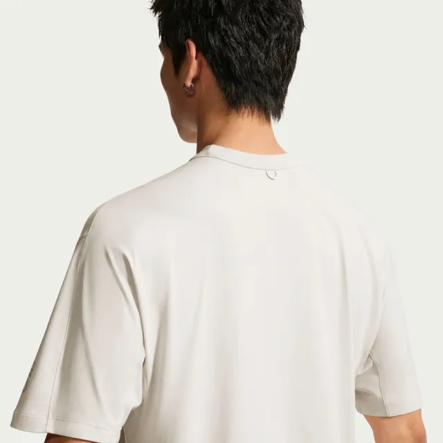 【NIKE 耐吉】短袖上衣 男 T恤 運動 排汗 AS M NK DF 24.7 IS LGT SS TOP 米 IQ8274-104