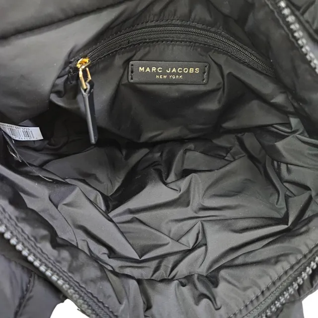【MARC BY MARC JACOBS】MJ 小香風菱格小香風尼龍中號水餃側背手提兩用包(贈原廠紙袋)