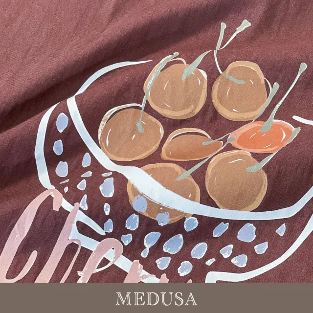 【MEDUSA 曼度莎】現貨-甜漾櫻桃塗鴉棉T（M-XL）｜短袖T恤 女上衣 休閒穿搭