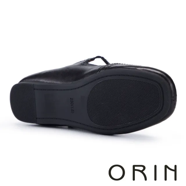 【ORIN】油蠟羊皮雕花金屬釦平底鞋 黑色