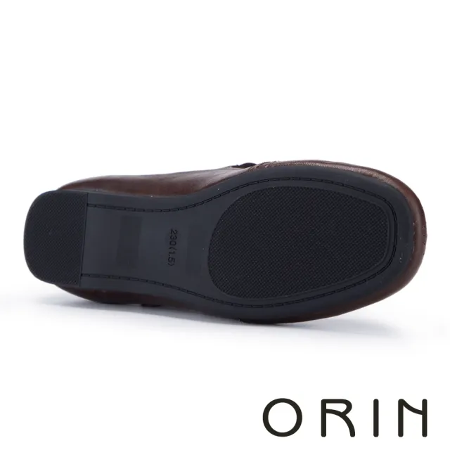【ORIN】油蠟羊皮雕花金屬釦平底鞋 咖啡