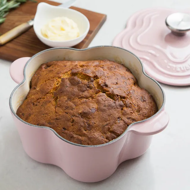 【Le Creuset】琺瑯鑄鐵鍋山茶花鍋20cm(甜心粉/杏桃黃 2色選1)