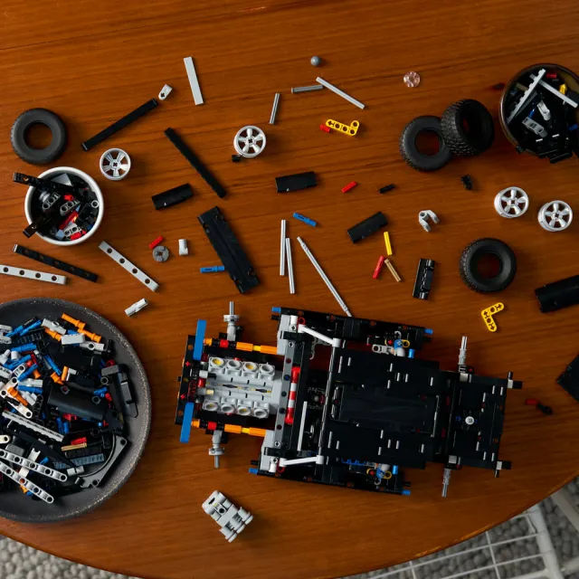 【LEGO 樂高】科技系列 42231 Fast and Furious Dodge Charger R/T 汽車(玩命關頭 賽車模型 禮物 玩具)