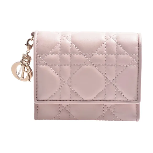 【Dior 迪奧】經典Lady Dior Lotus系列小羊皮D.I.O.R.吊飾三折短夾(淡粉色)