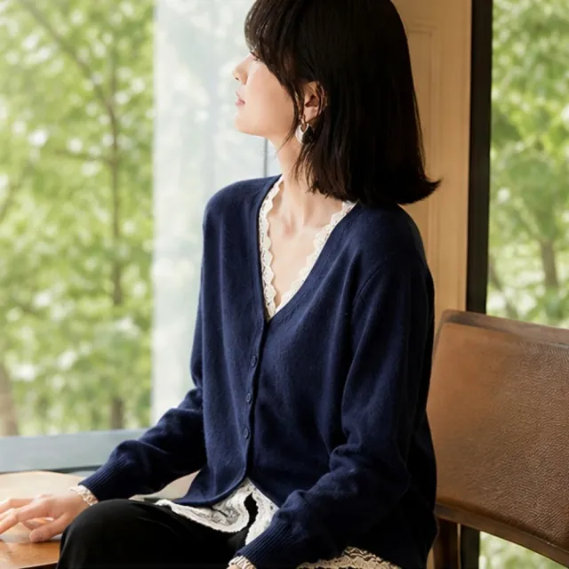 【LANNI 藍尼】★蕾絲拼接V領針織外套(女裝/女外套/休閒/百搭/日系/通勤)