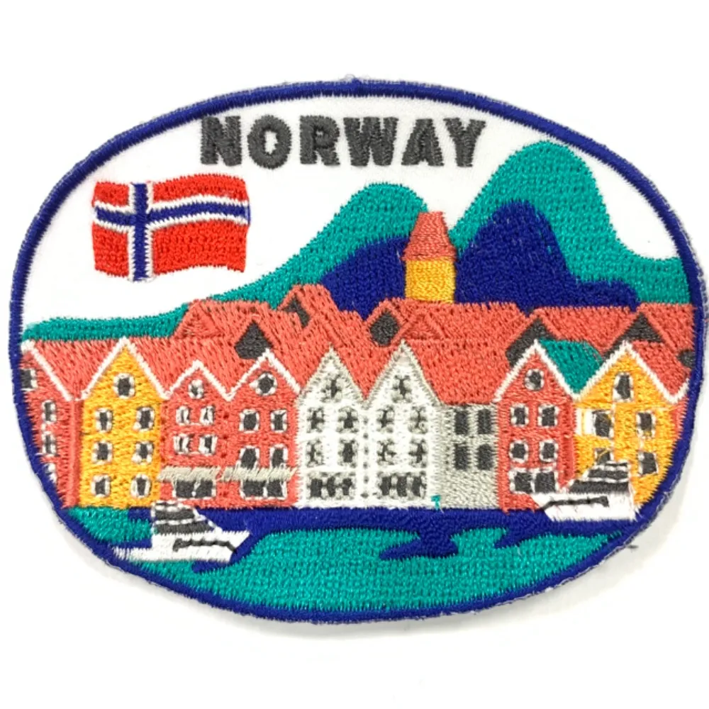 【A-ONE 匯旺】挪威 卑爾根 Bryggen 峽灣小鎮 彩色木屋 電繡士氣章 INS打卡地標(NO.348)