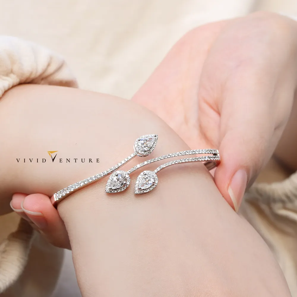 【Vividventure 亞帝芬奇】GIA 1.5克拉 FSI2 三主石 天然鑽石 真鑽 手環 Just For You(18K金台)