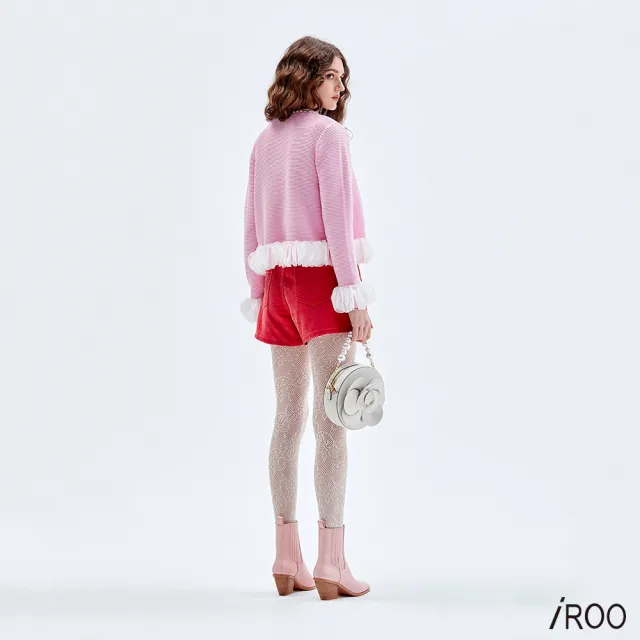【iROO】火紅色薔薇刺繡牛仔短褲