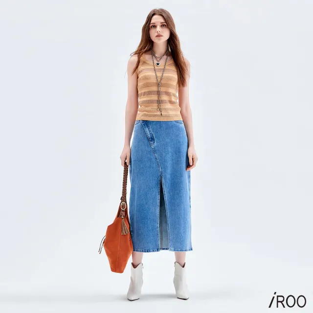 【iROO】不對稱剪裁開衩牛仔裙