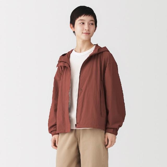 【MUJI 無印良品】女撥水加工可攜式連帽外套(象牙白/暗藍/摩卡棕/磚紅)