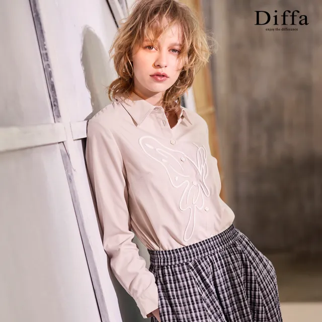 【Diffa】電繡蝴蝶圖騰襯衫上衣-女