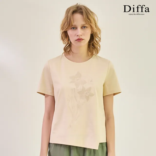 【Diffa】電繡水仙花不對稱剪裁針織衫-女