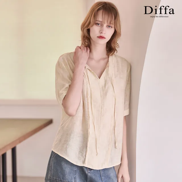 【Diffa】卡其前領開衩綁帶上衣-女