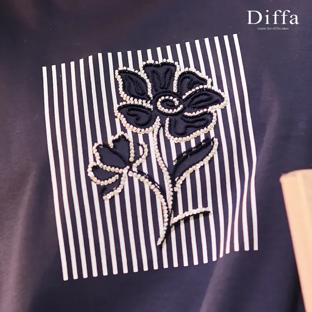 【Diffa】立體小花印條七分袖針織衫-女